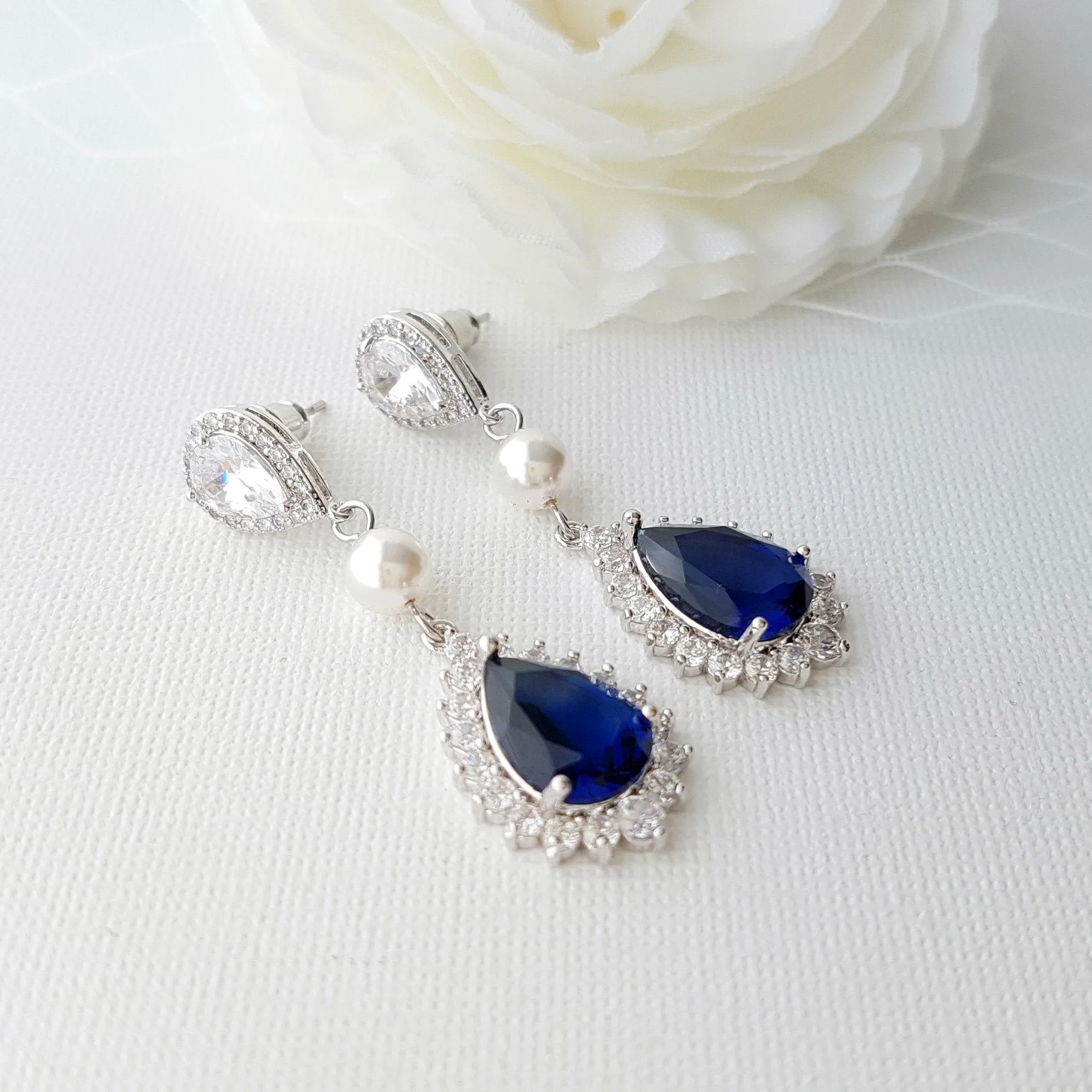 Blue Crystal Earrings Gold-Aoi