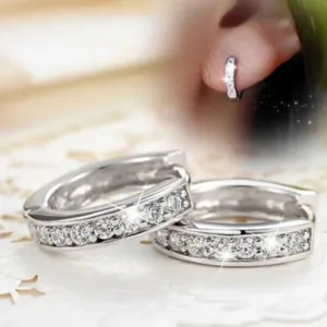 Huitan Luxury Silver Color Women Hoop Earrings Small Circle Dazzling CZ Delicate Female Party Earring Daily Wear Classic Jewelry