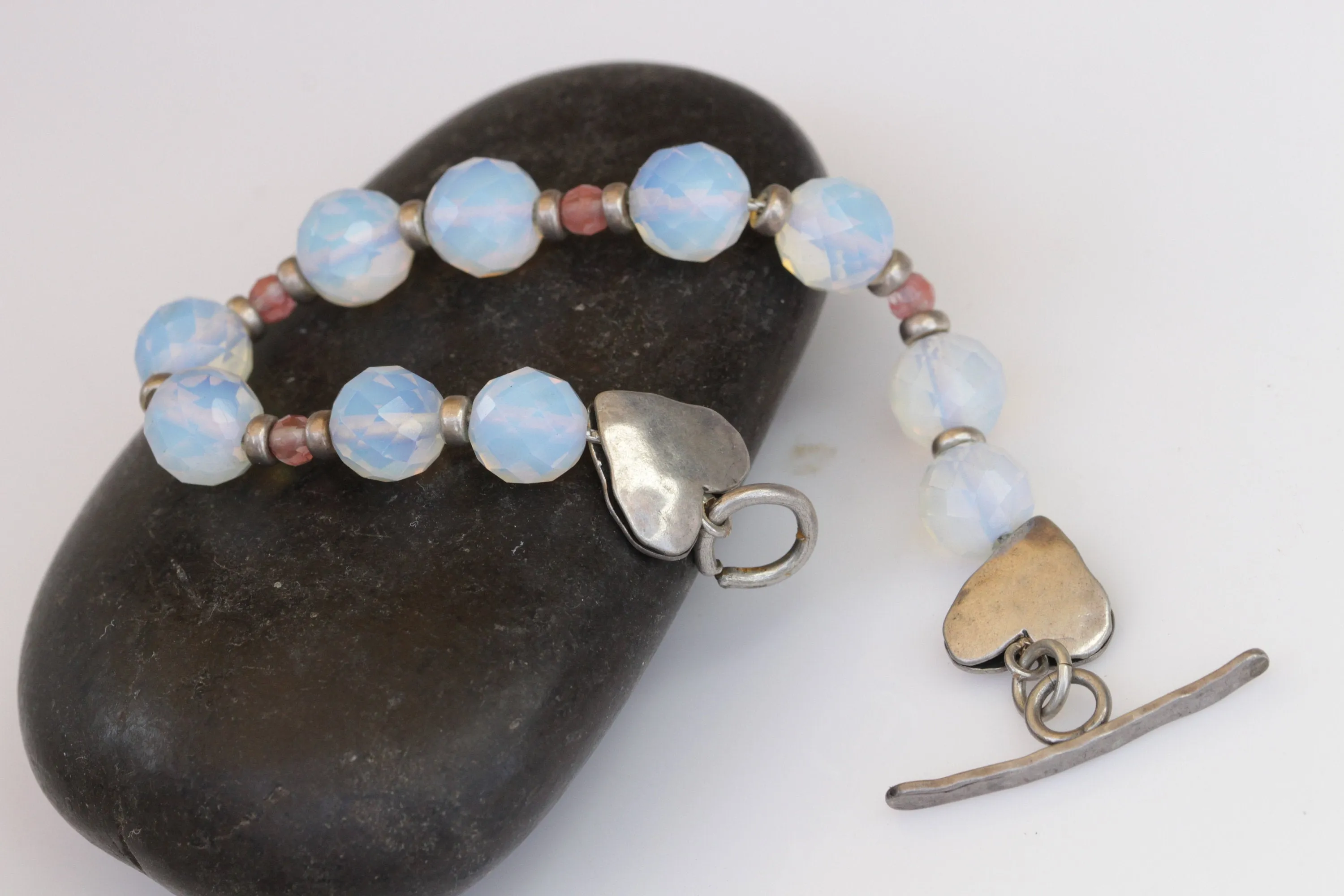 MOONSTONE BEADED BRACELET