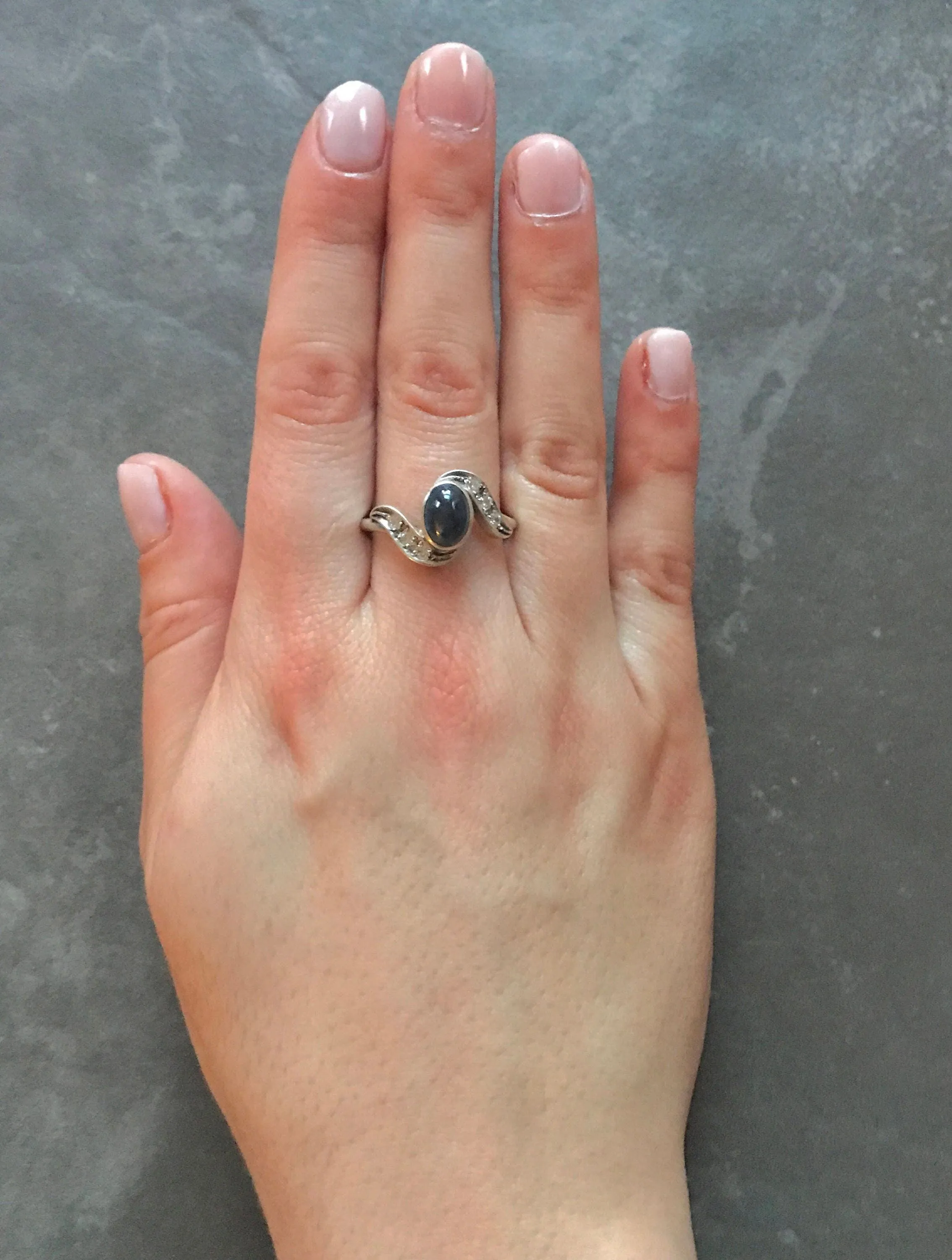 Natural Sapphire Ring - Blue Promise Ring - Vintage Oval Ring