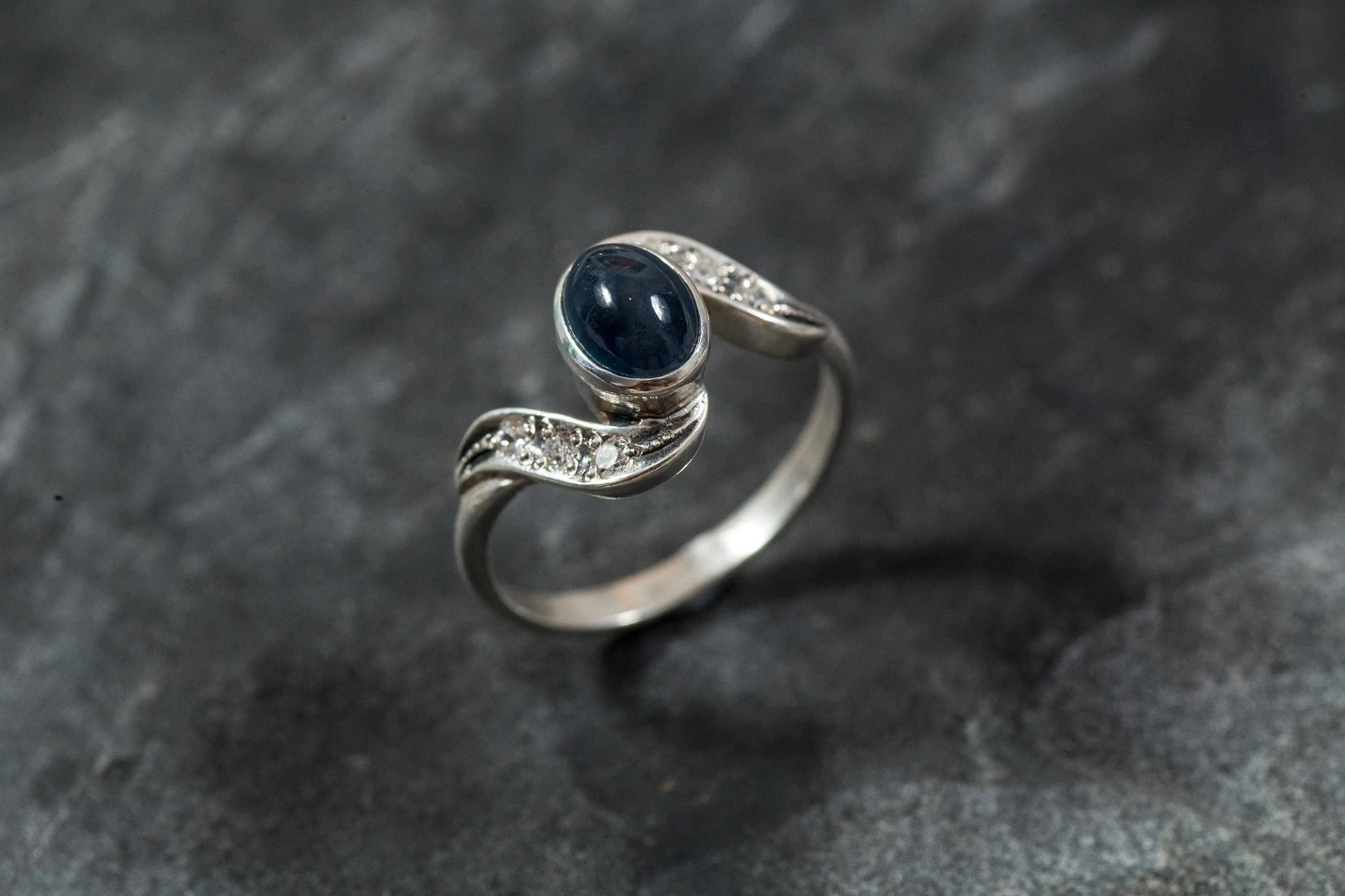 Natural Sapphire Ring - Blue Promise Ring - Vintage Oval Ring