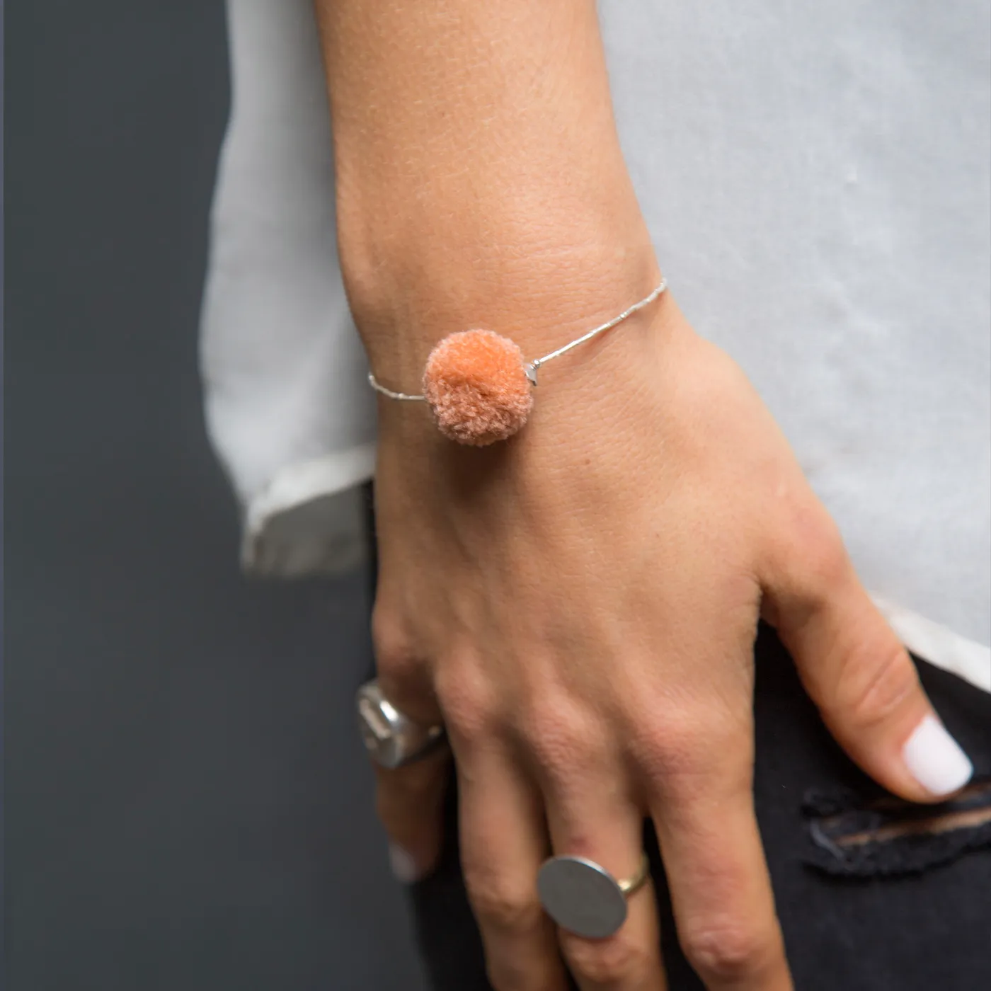 POMPOM BRACELET