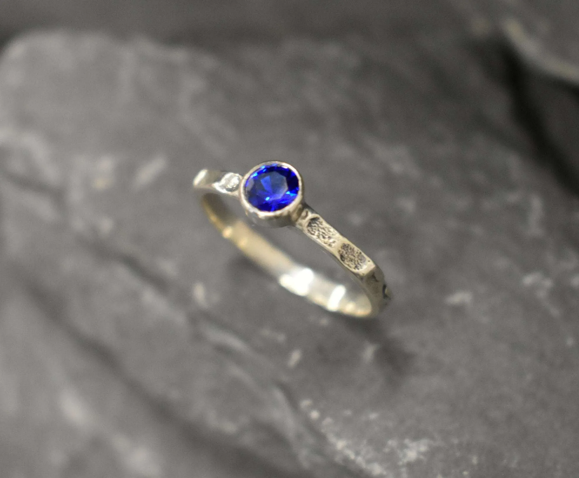 Sapphire Ring - Round Blue Ring - Hammered Silver Band