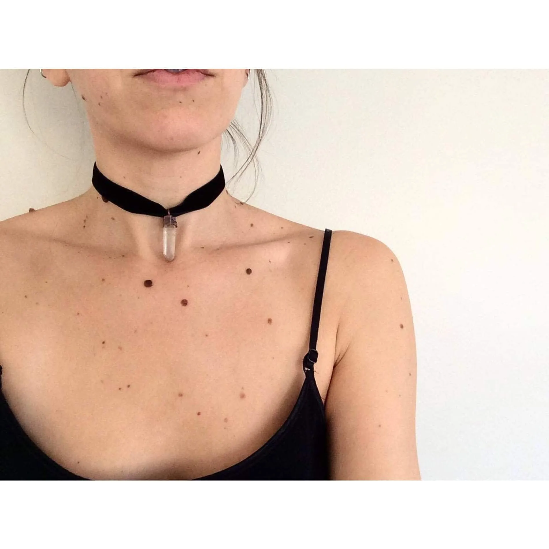 Velvet crystal necklace | Raw crystal jewelry | Velvet crystal choker