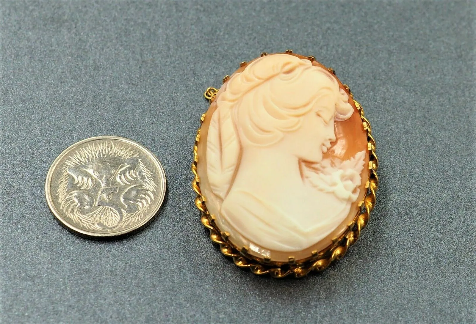 Vintage Gold Plated Cameo Brooch