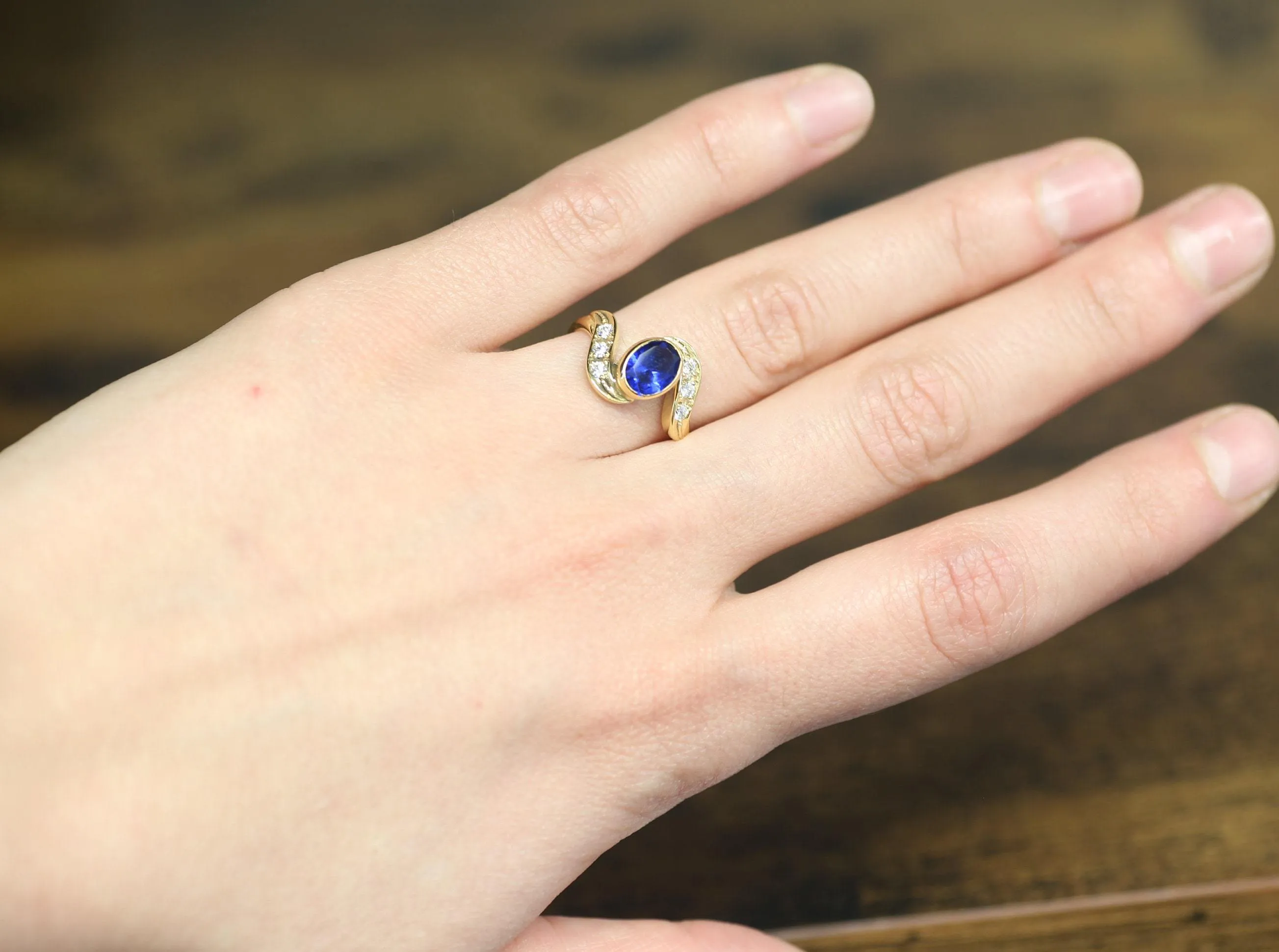 Vintage Sapphire Ring - Gold Antique Band, Oval Sapphire Ring, September Birthstone Ring