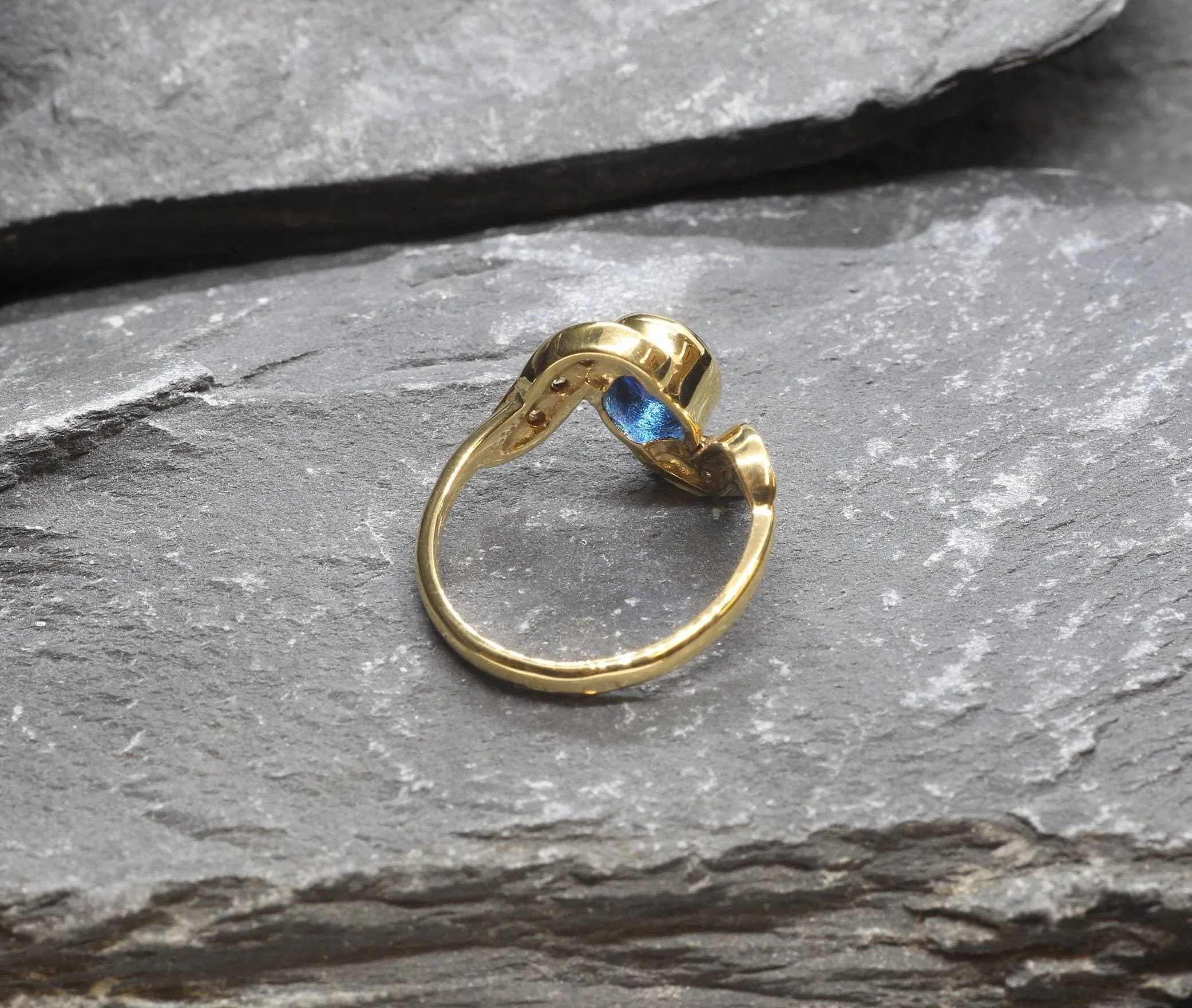 Vintage Sapphire Ring - Gold Antique Band, Oval Sapphire Ring, September Birthstone Ring