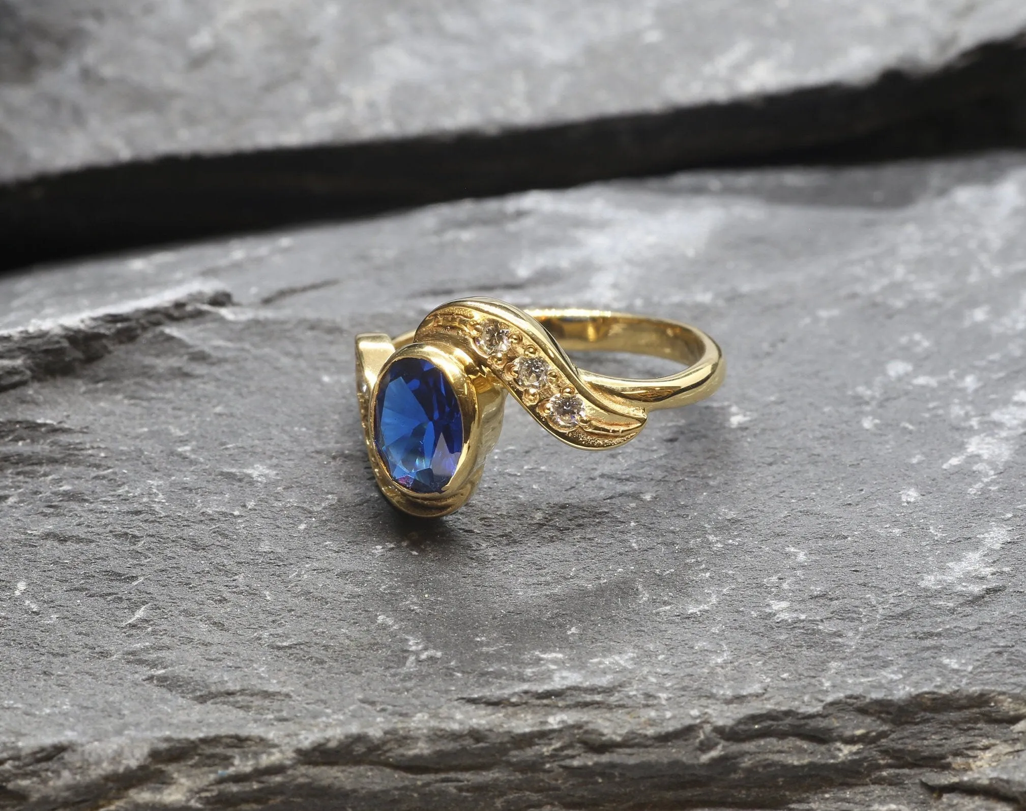 Vintage Sapphire Ring - Gold Antique Band, Oval Sapphire Ring, September Birthstone Ring