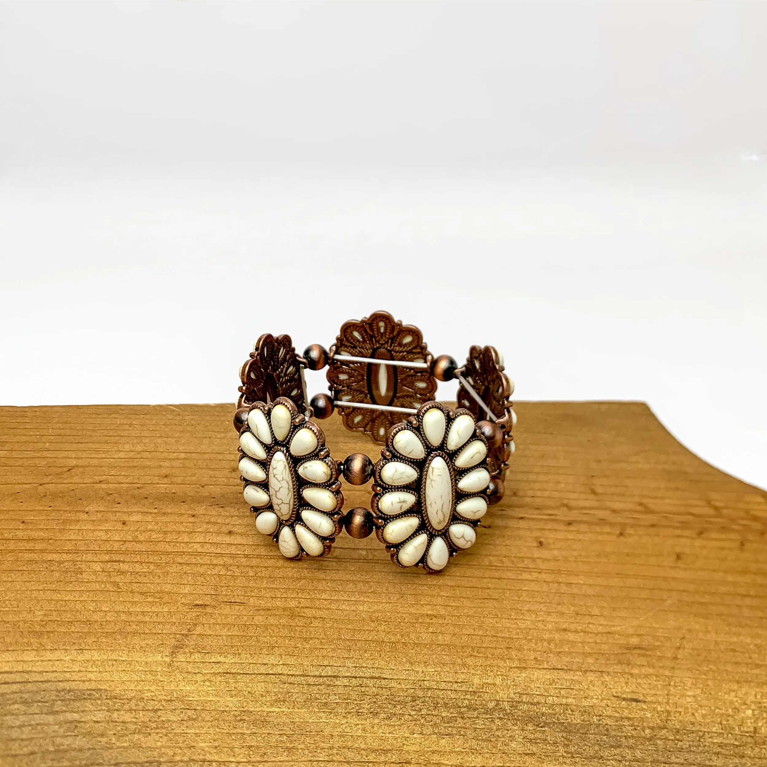 Western Concho Copper Tone Stretchy Bracelet in Ivory